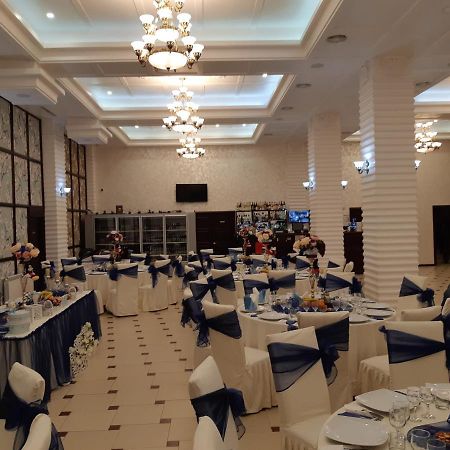Hotel Ro&Mario Barlad Bîrlad Extérieur photo