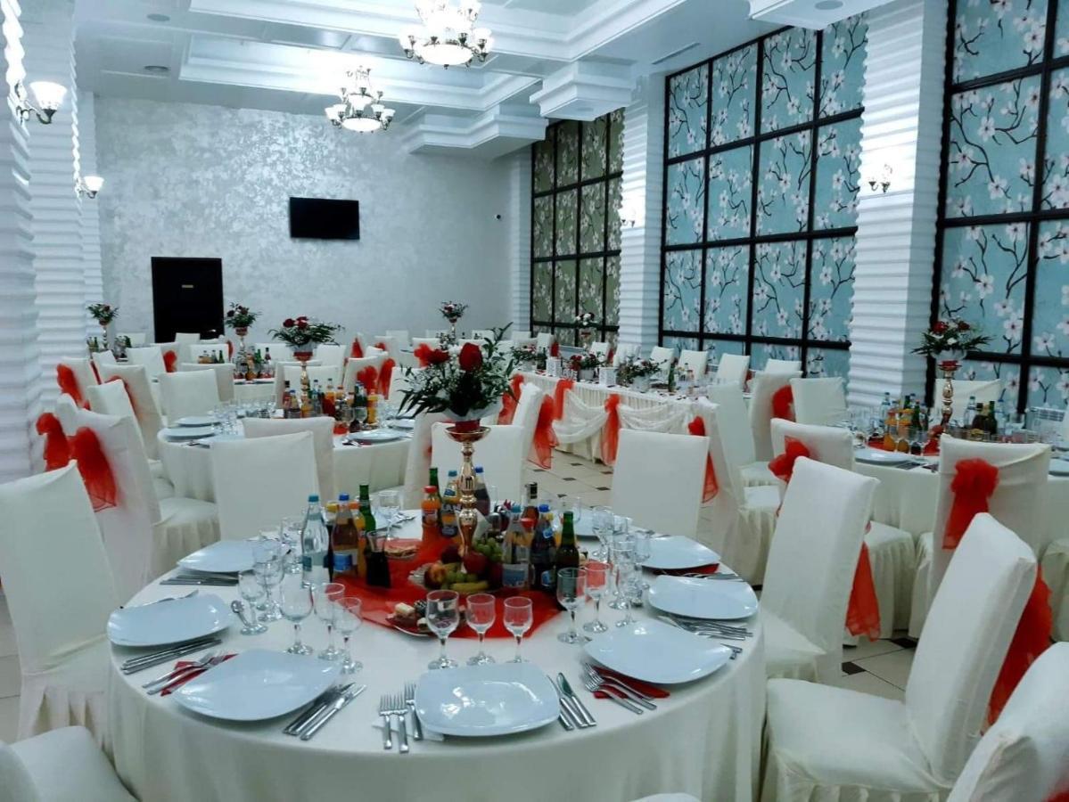 Hotel Ro&Mario Barlad Bîrlad Extérieur photo