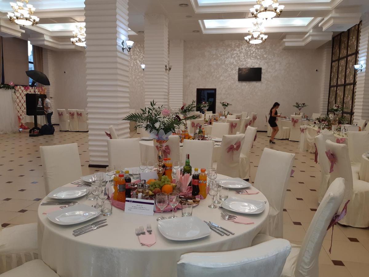 Hotel Ro&Mario Barlad Bîrlad Extérieur photo