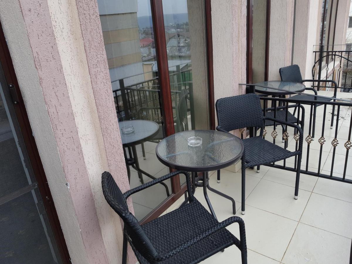 Hotel Ro&Mario Barlad Bîrlad Extérieur photo